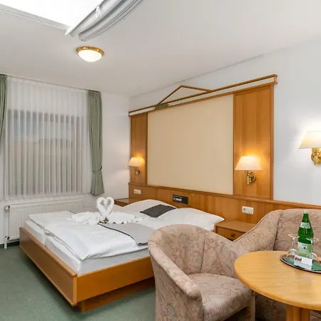 Bmb Monteurzimmer / 3*